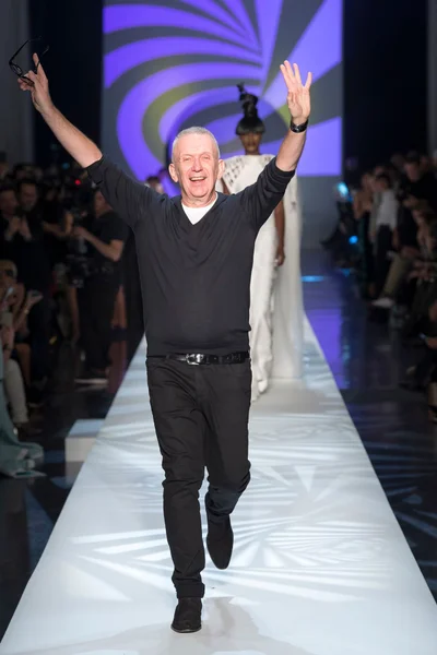 Look 54